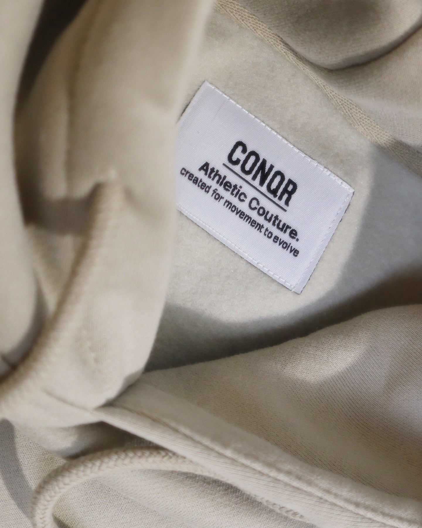 CONQR PREMIUM HOODIE NEUTRAL